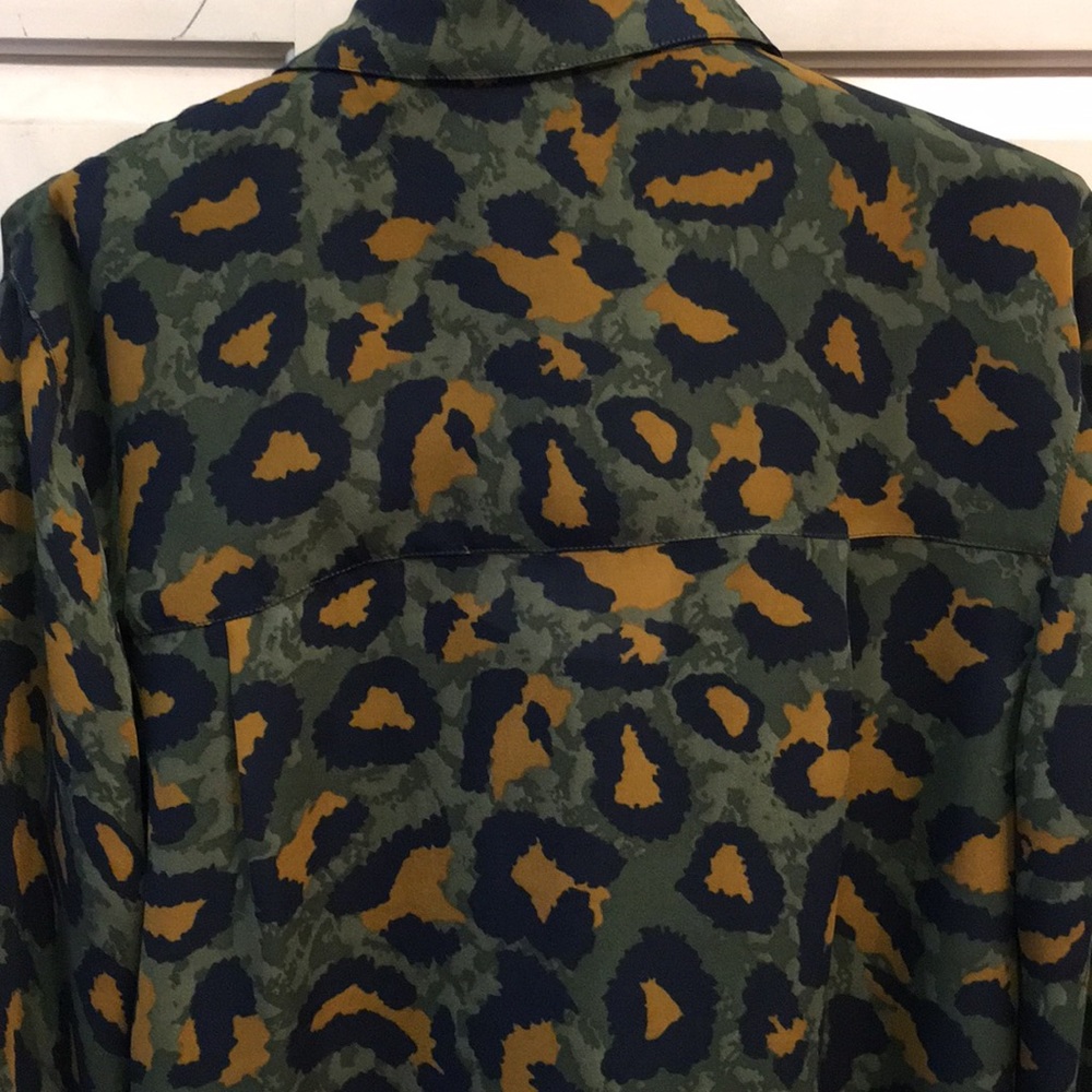 NWT Philosophy Republic animal print blouse Size S - Picture 9 of 9